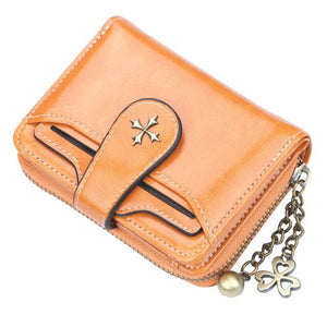 Voluminous Chained Women Wallet